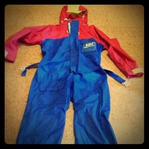 HELLY HANSEN SUIT